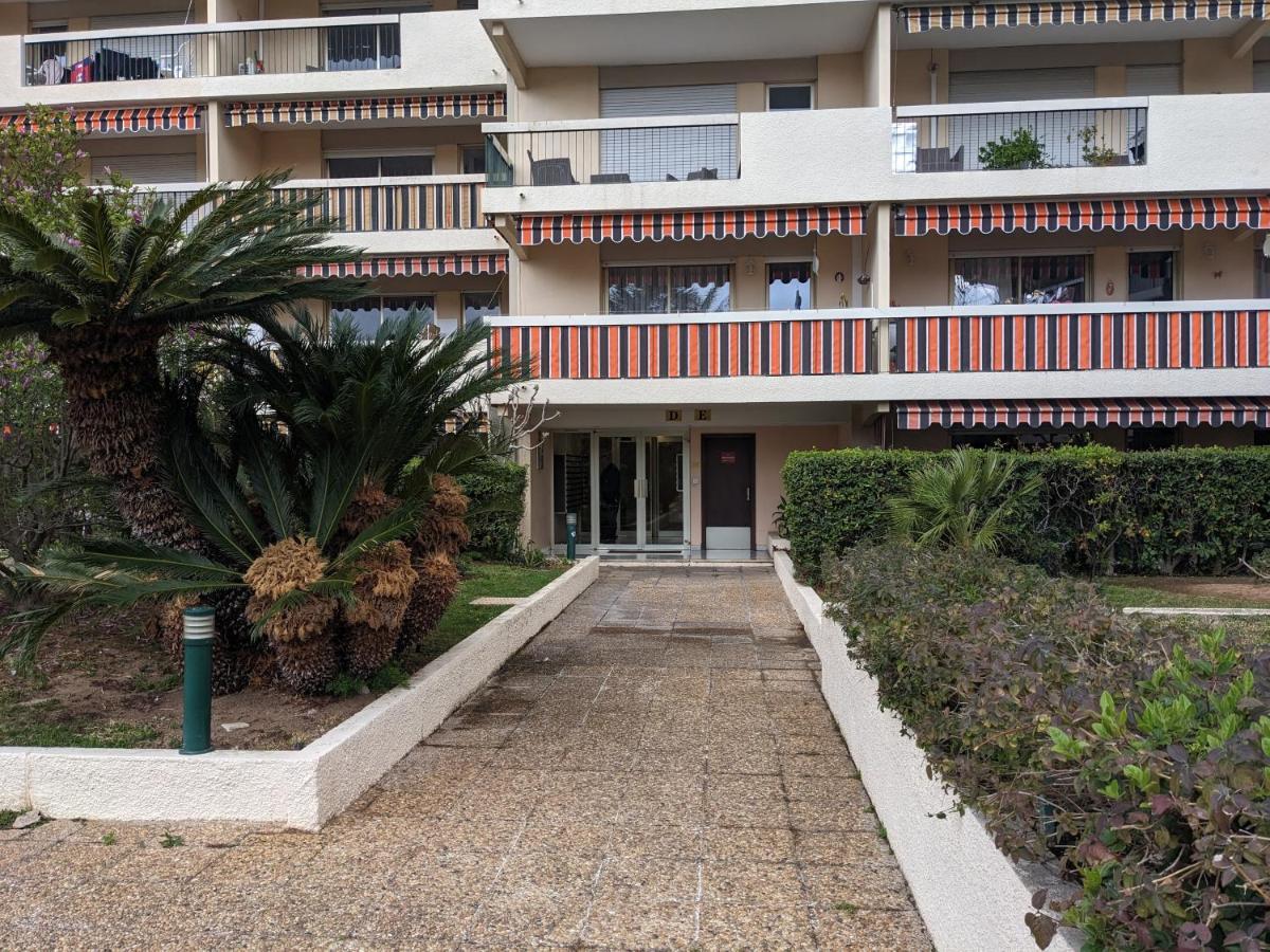 Eden Golfe Plages A Pieds Parking Prive Vallauris Ngoại thất bức ảnh